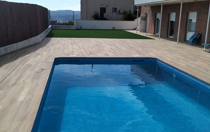 Construcciones y reformas - Piscina y tarima